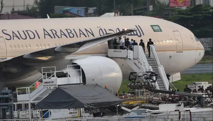 Hajj flight bomb threat