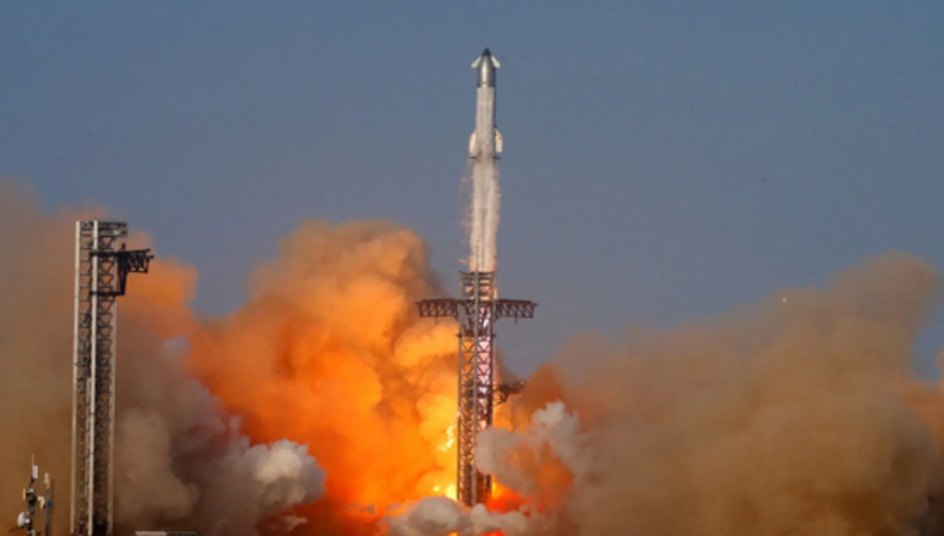 SpaceX Starship Explodes